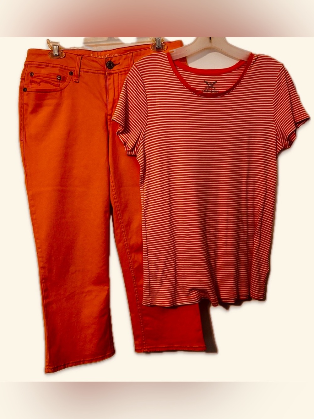 Faded Glory Orange set Denim Women’s cropped Jeans -10. Orange/white top L.